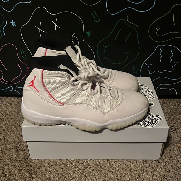 2018 Air Jordan 11 Retro 'Platinum Tint' - Picture 4 of 7